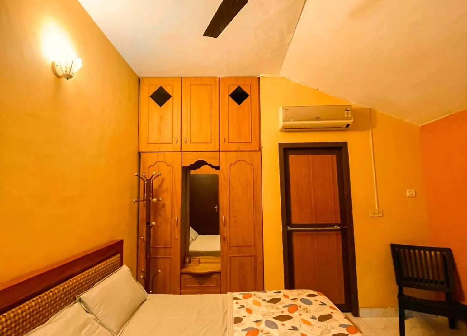 Boughn Villa Calecute Casa de Férias